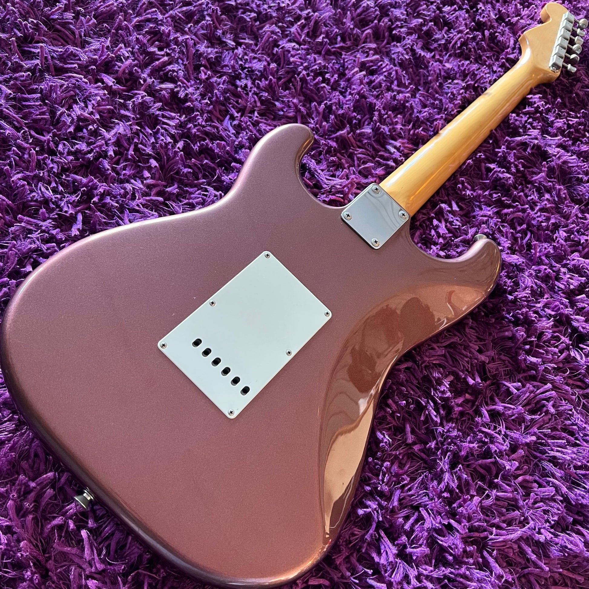Fender Stratocaster ST-62-TX/MH Burgundy Mist Metallic (Matching Fender Stratocaster ST-62-TX/MH Burgundy Mist Metallic (Matching
