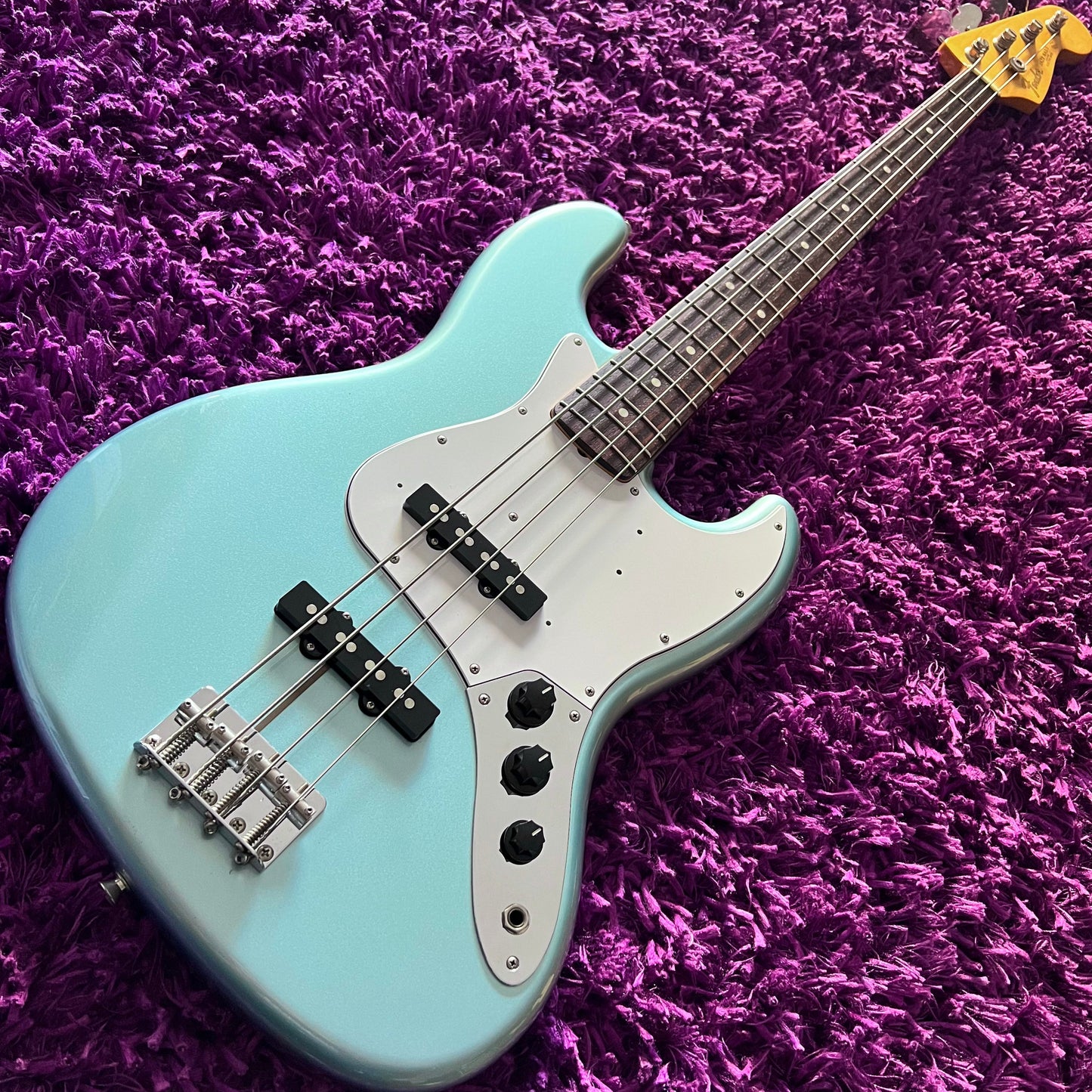 2010-2011 Fender JB-62 Jazz Bass '62 Reissue (Ice Blue Metallic) (MIJ)