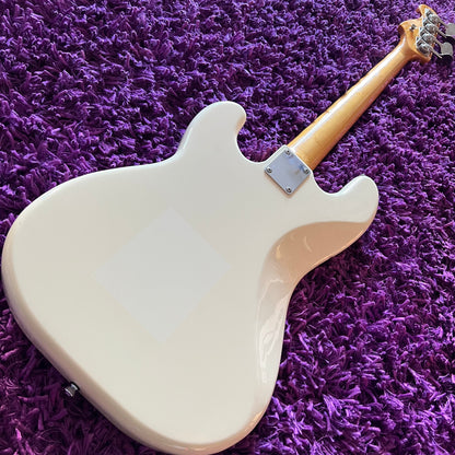 2004-05 Fender Precision Bass PB-62 '62 Reissue Vintage White