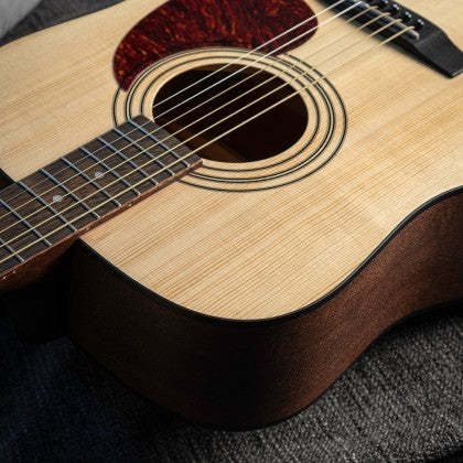 Cort Earth Pack Dreadnought Acoustic Guitar Pack – Open-Pore Natural