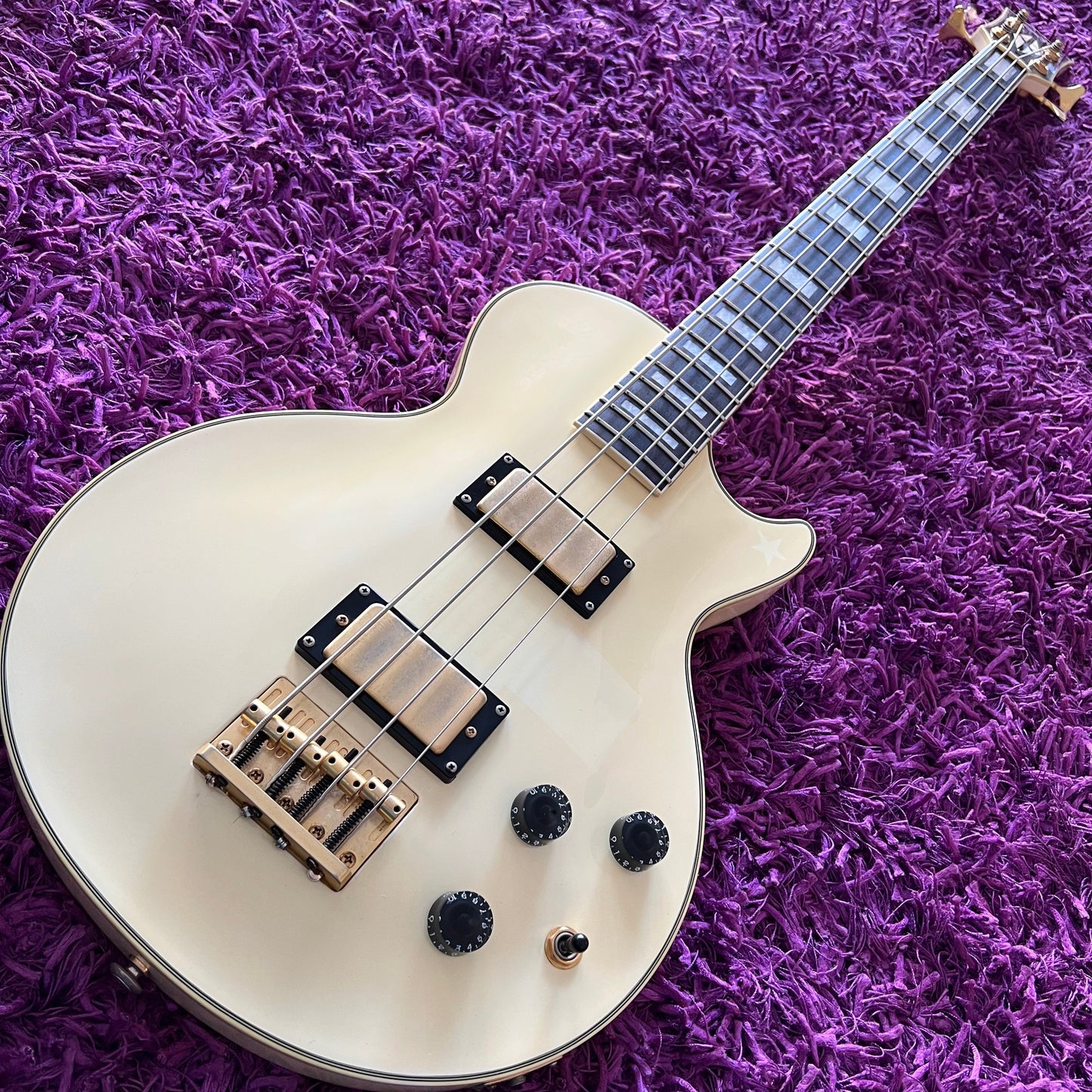 Grassroots by ESP G-LB Les Paul Bass