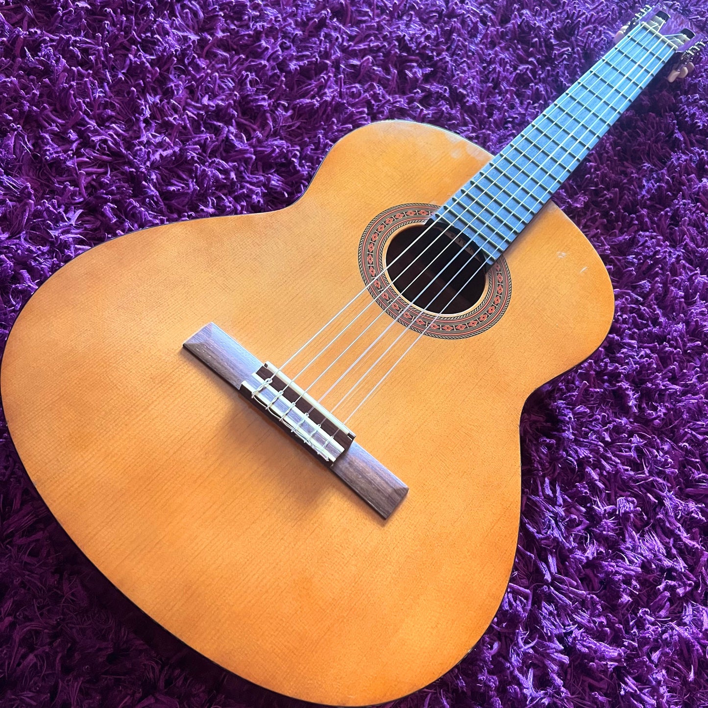 Yamaha C-40 Student Classical Nylon String Guitar