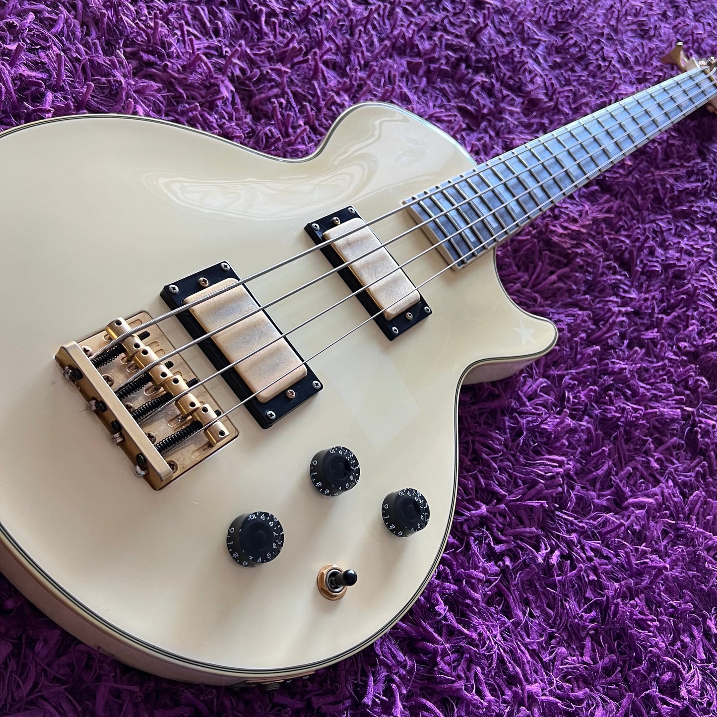 Grassroots by ESP G-LB Les Paul Bass