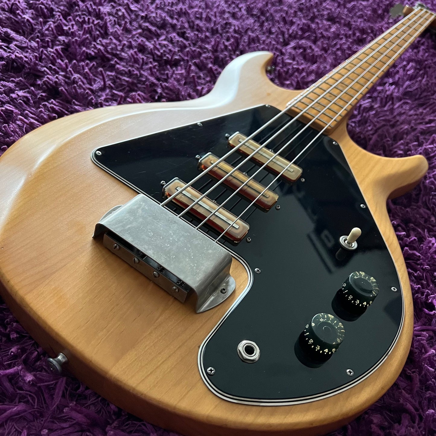 1975 Gibson G-3 Grabber Bass (OHSC + Candy)