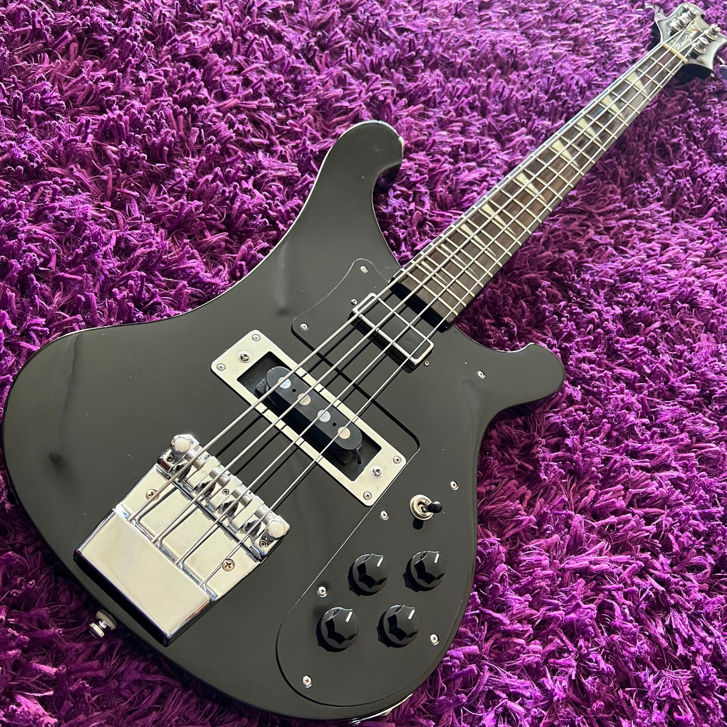 Monogram Japan MR-900B Bass Black