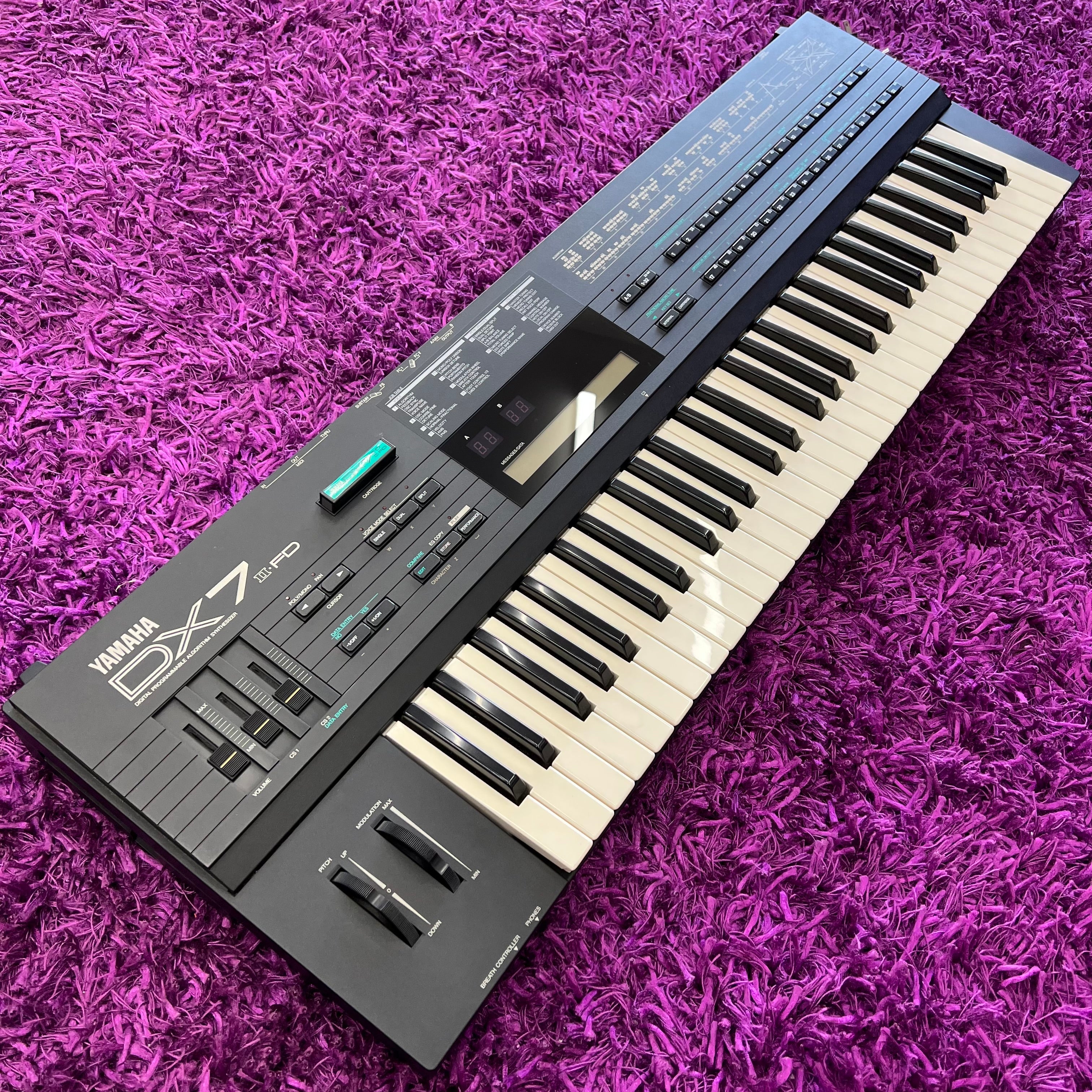 Yamaha DX7 II-FD Digital Programmable Algorithm Keyboard Synthesizer ( –  Deep Tone Music