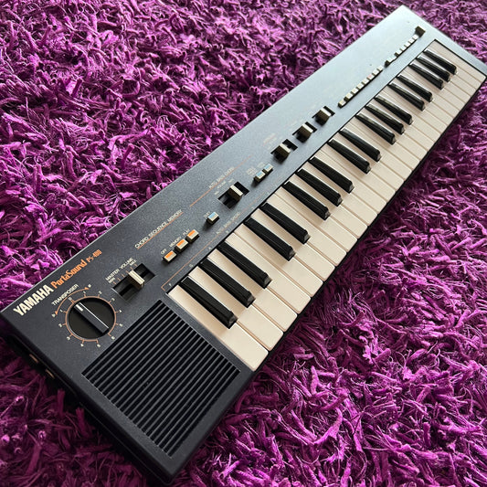 Yamaha PS-400 PortaSound Retro FM Synthesizer (Matching Hardcase)