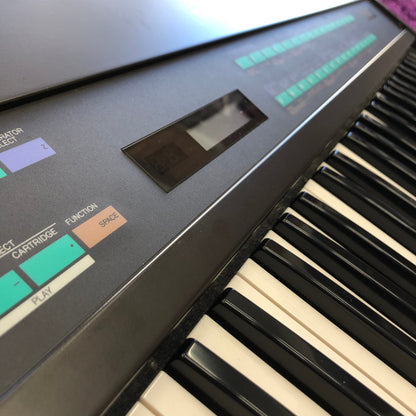 Yamaha DX7 Keyboard Synthesizer (w/ OHSC) (Made in Japan)