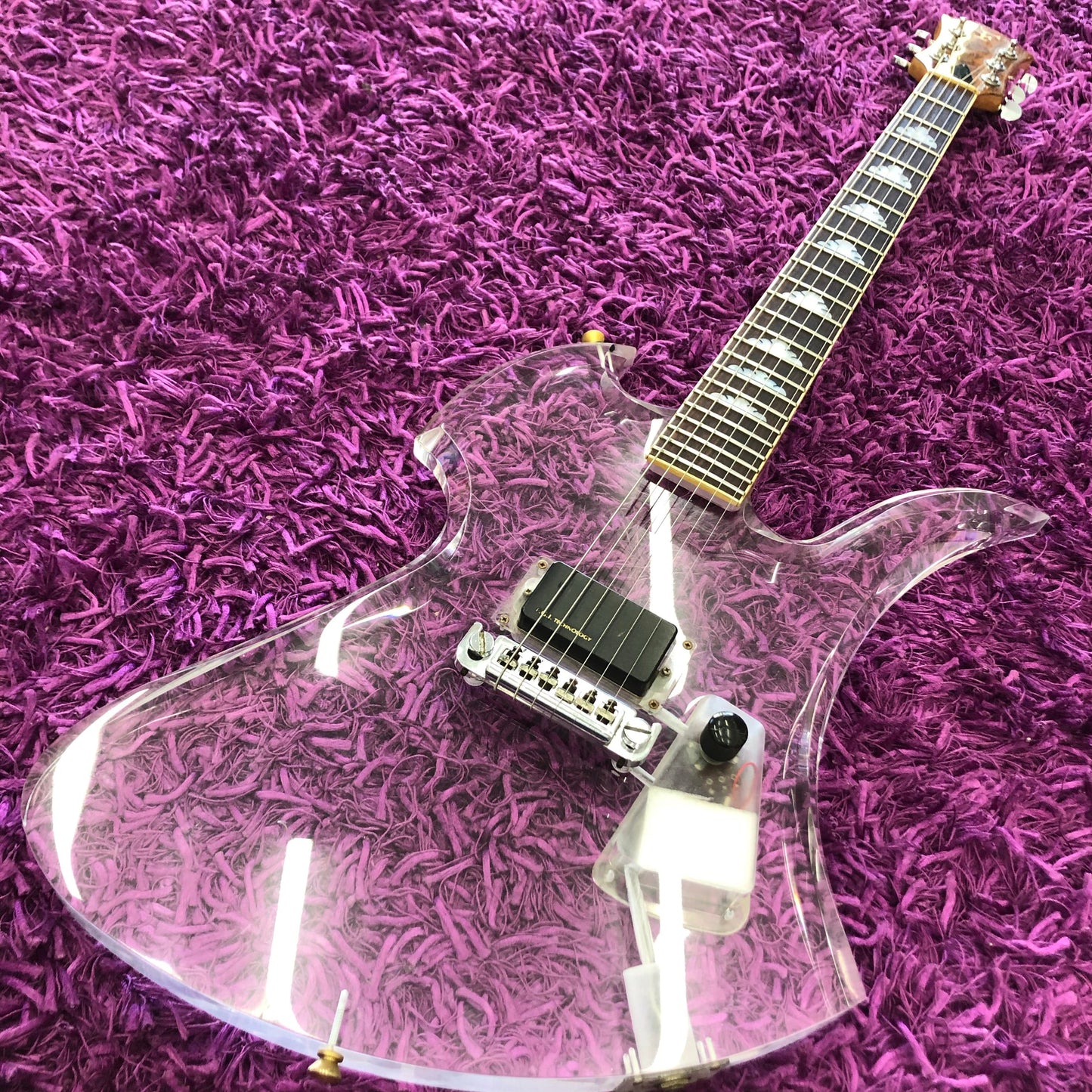 Fernandes MG-85C Acrylic Mockingbird (Hide Signature)