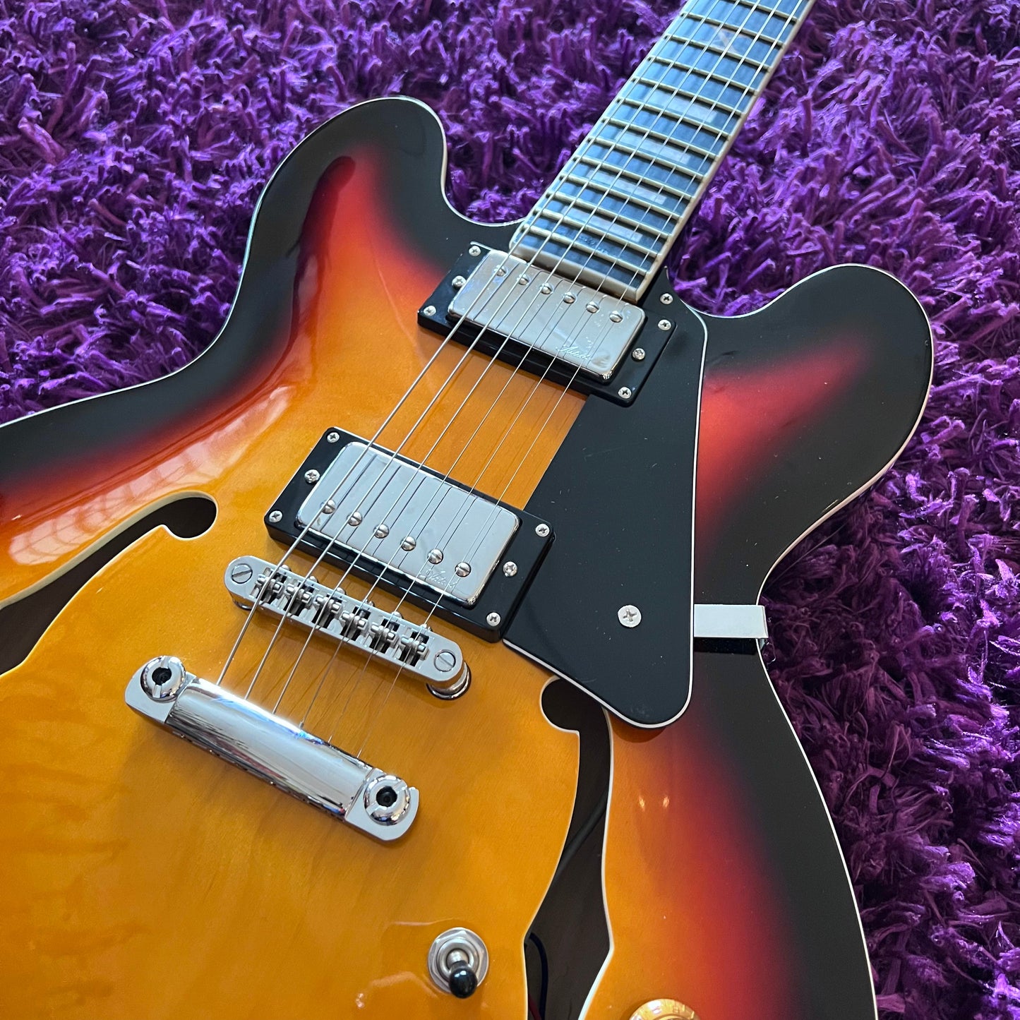 Artist Brownburst58 X Limited Edition Semi-Hollow Electric Guitar