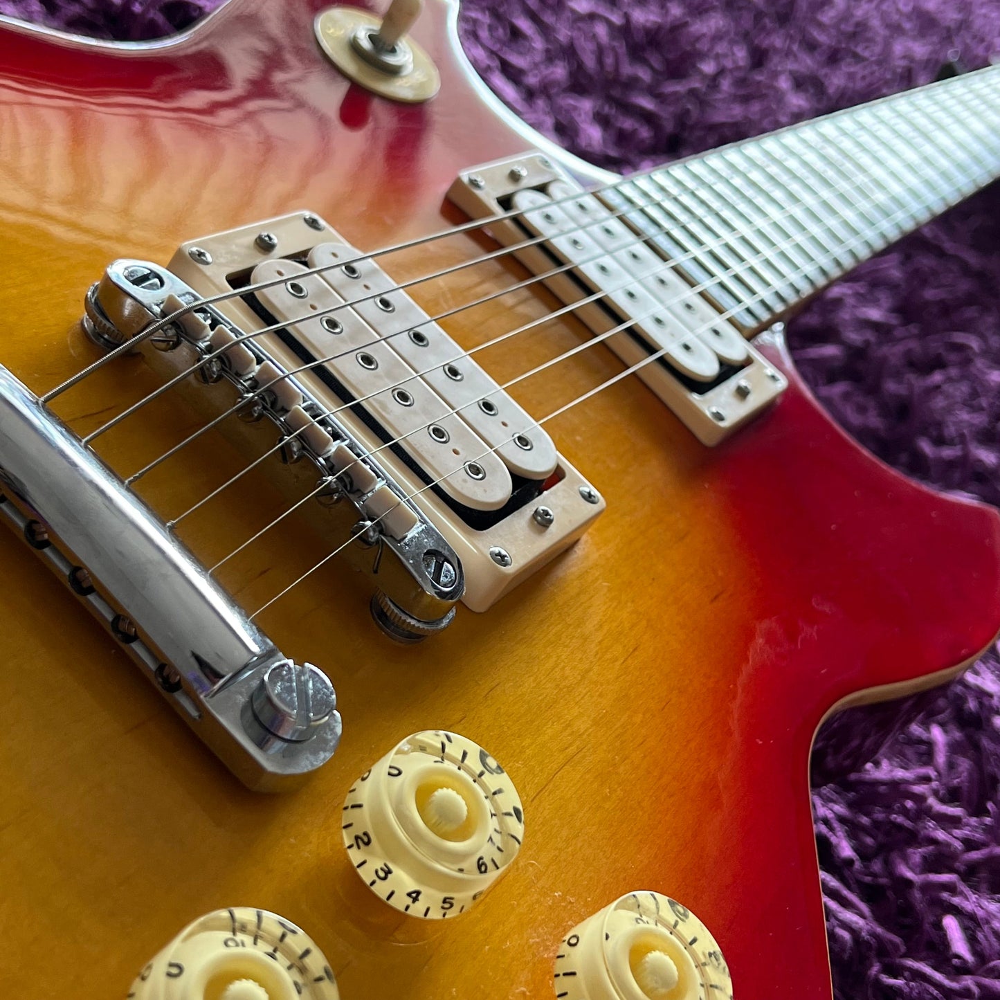 1980s Yamaha SG-2000 Lawsuit Copy Sunburst (MIJ)