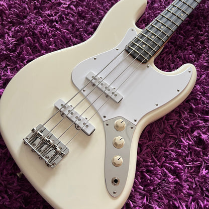 2019 Fender American Performer Jazz Bass Arctic White