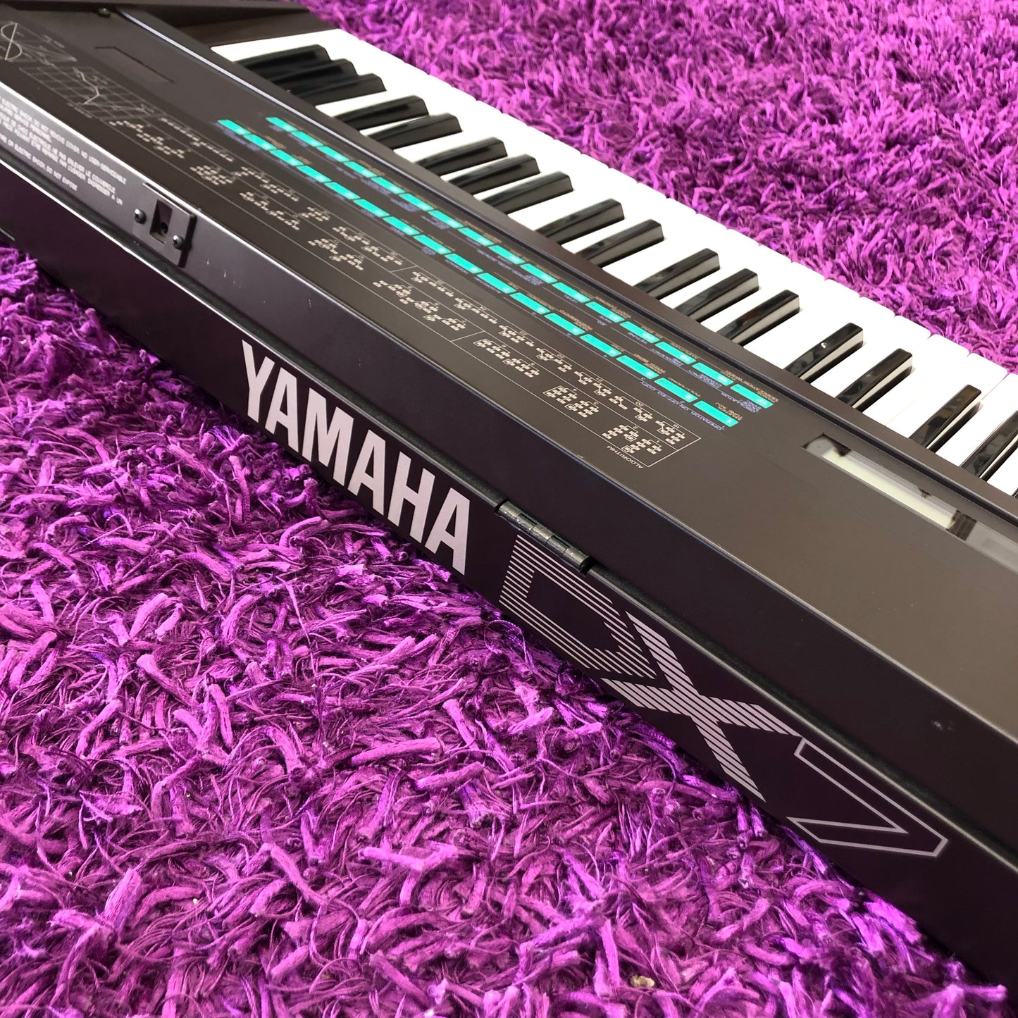 Yamaha DX7 Keyboard Synthesizer (w/ OHSC) (Made in Japan)