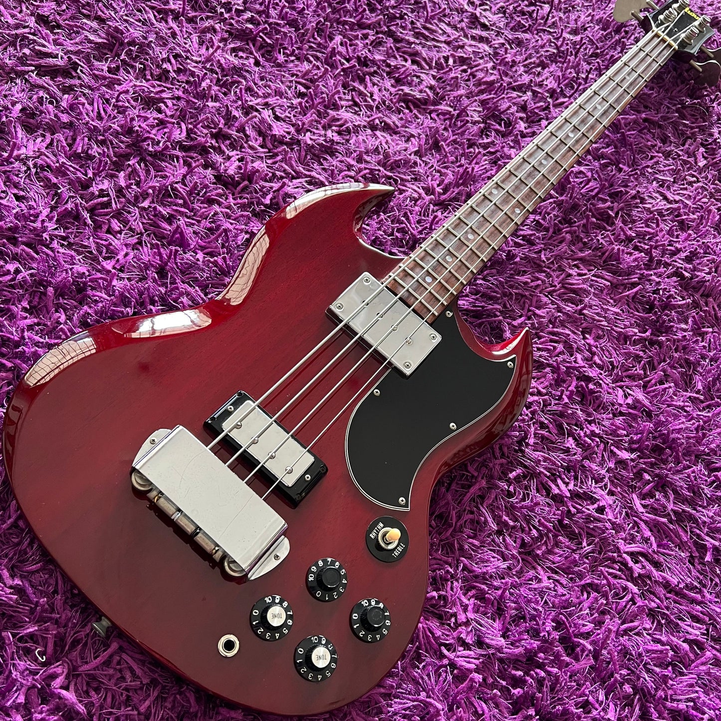 Burny REB-SG Bass MIJ Short Scale (30.3") (Gibson EB-3 Style)